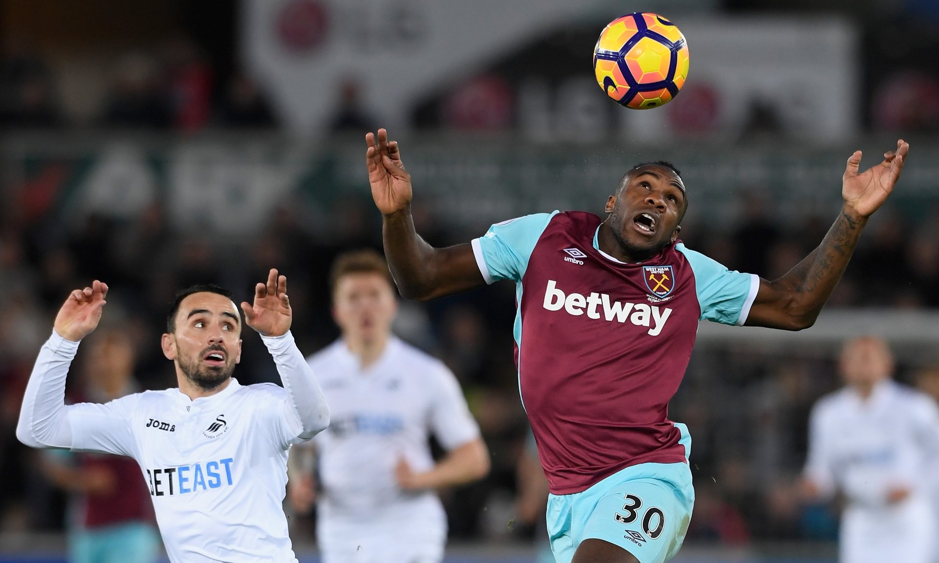 要通过引入 要通过引入